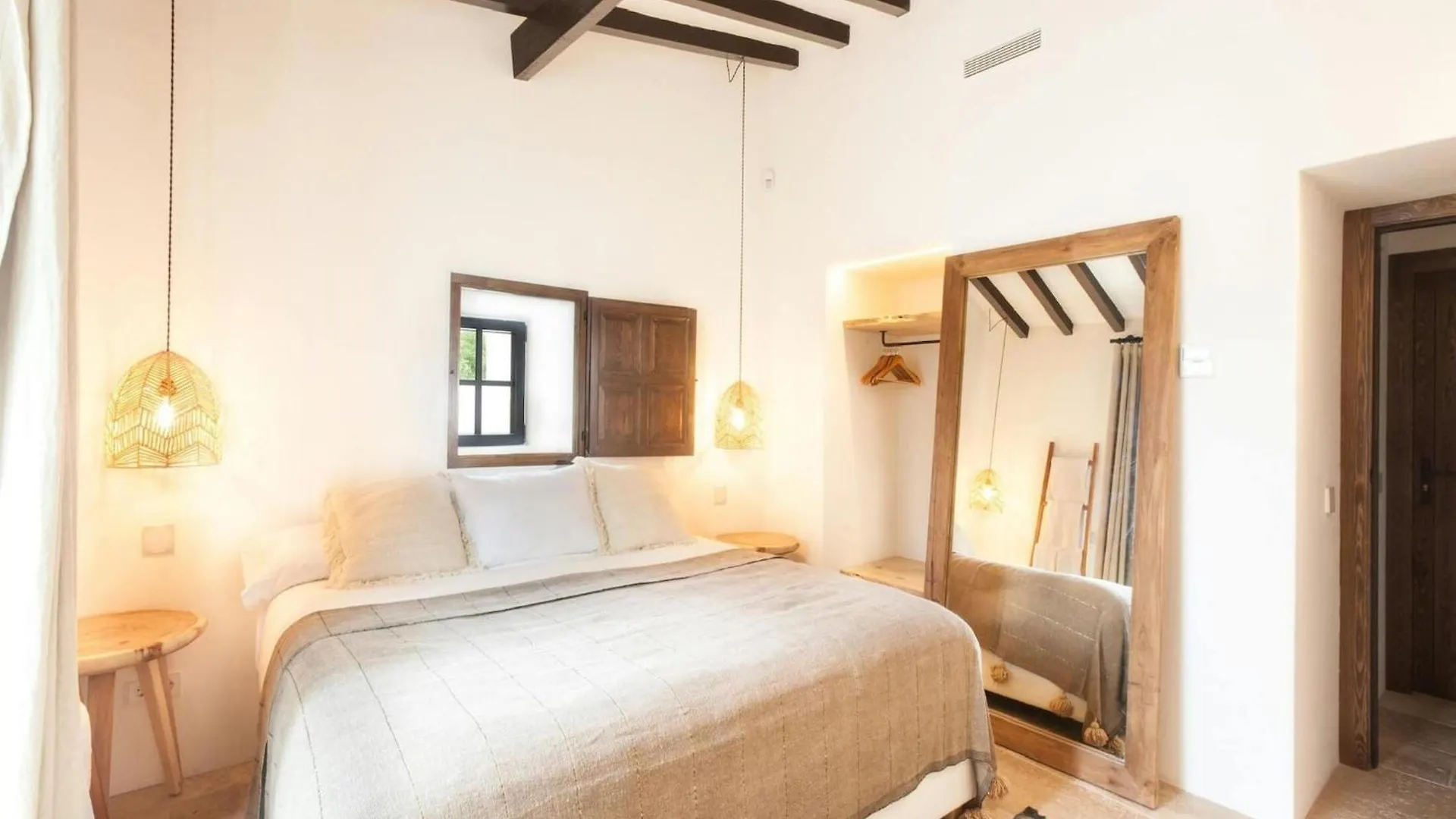 Holiday Home Near Scenic Farmland Can Furnet 0*,  西班牙